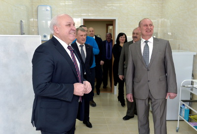 Виктор Зимин осмотрел новый госпиталь и центр восстановительной медицины и реабилитации МВД